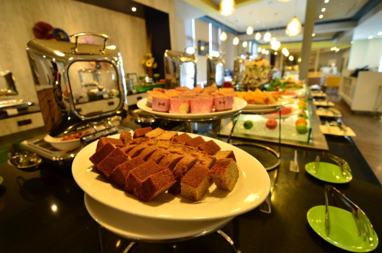 Ibis Styles Kuala Lumpur Sri Damansara Hotel Petaling Jaya Eksteriør billede